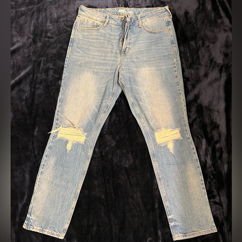 Pre owned women’s high rise ankle jeans